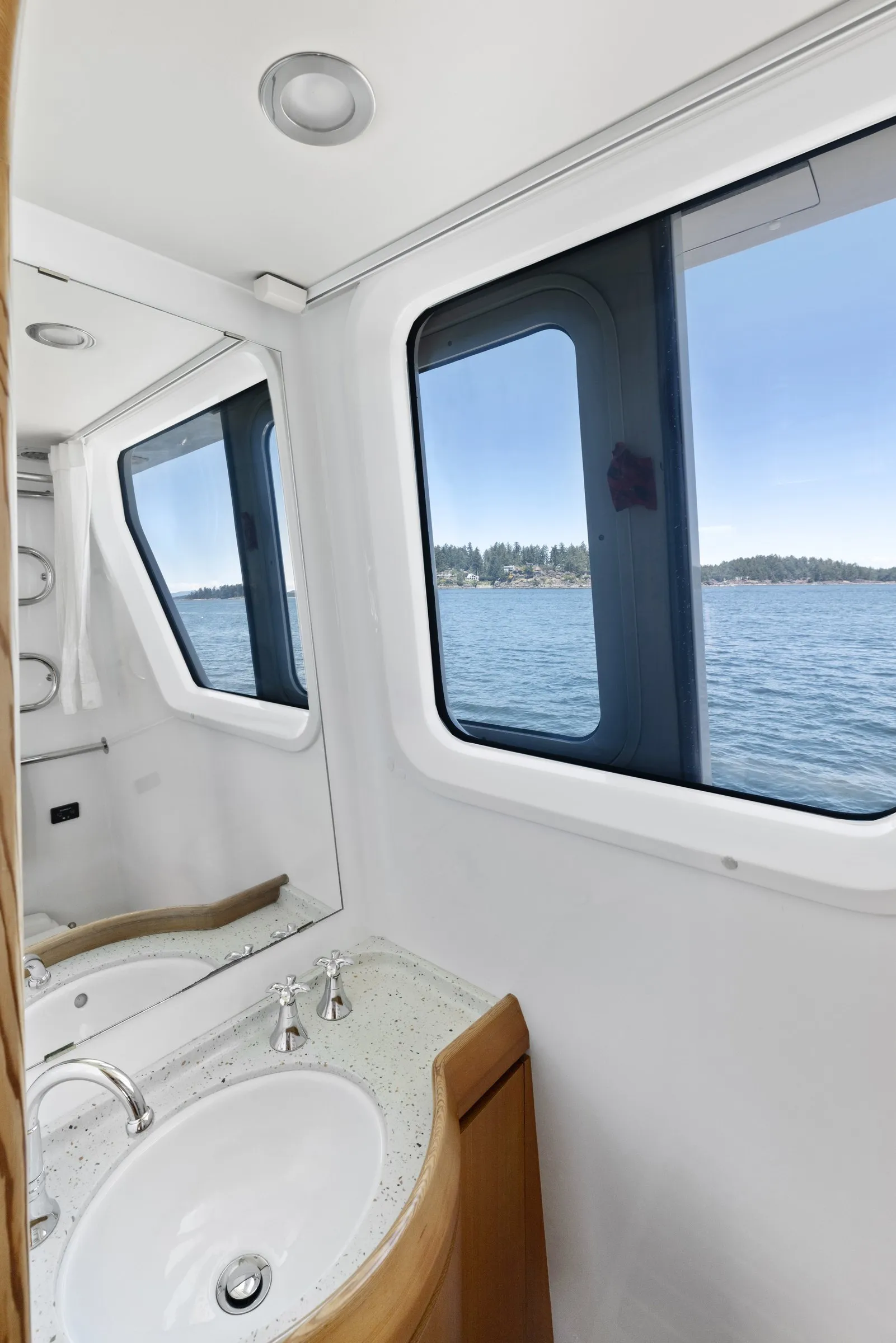 Umiak V — photograph 49 of 49